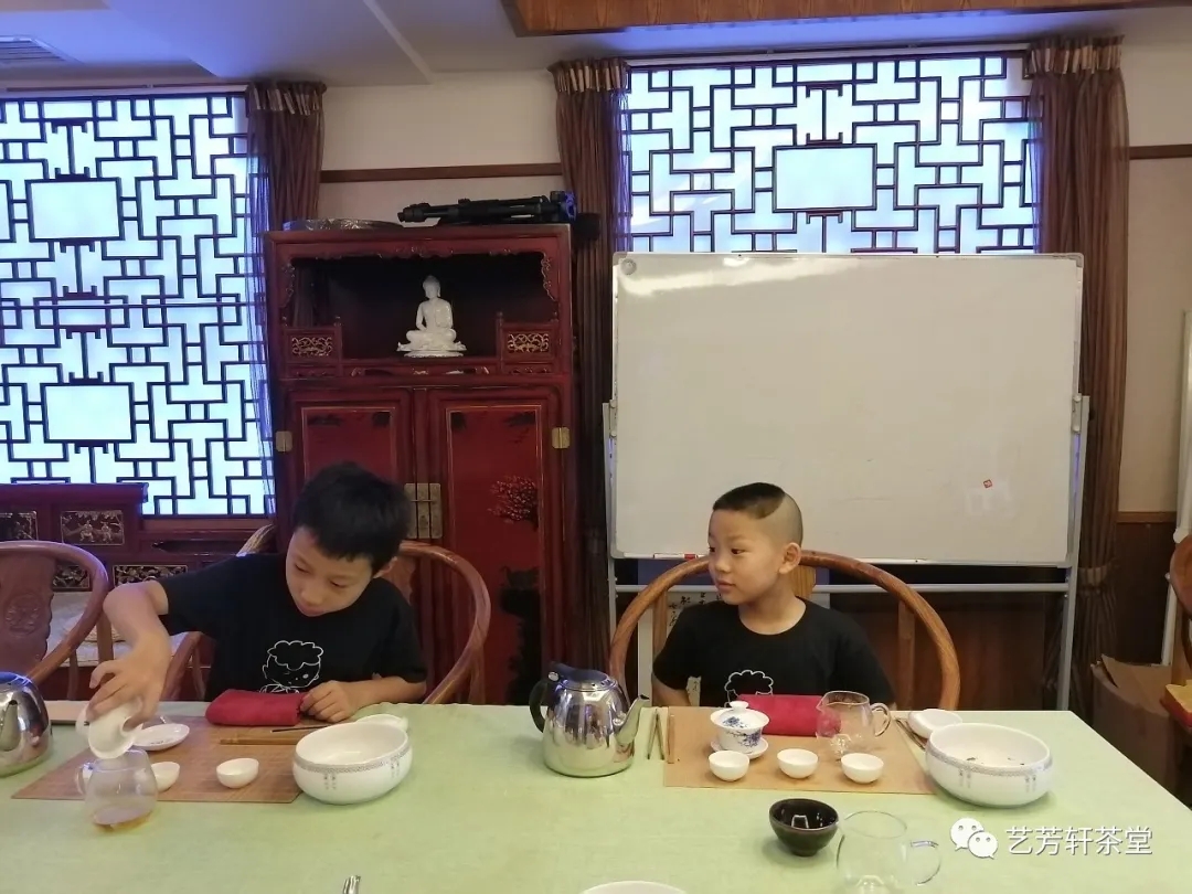 少兒茶文化,茶藝教育咨詢,茶事活動,湖南藝芳軒茶文化傳播有限責(zé)任公司